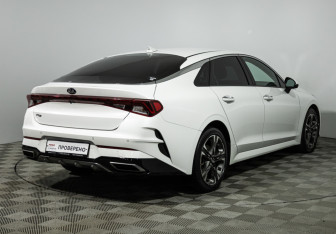 Подержанный автомобиль Kia K5 2020 года (5 фото)