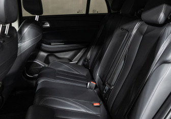 Подержанный автомобиль Omoda S5 2023 года (10 фото)