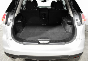 Подержанный автомобиль Nissan X-Trail 2018 года (20 фото)