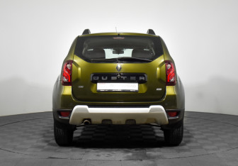 Подержанный автомобиль Renault Duster 2020 года (6 фото)