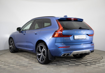 Подержанный автомобиль Volvo XC60 2020 года (7 фото)