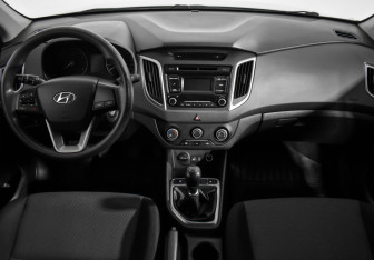 Подержанный автомобиль Hyundai Creta 2019 года (16 фото)
