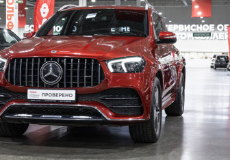 Подержанный автомобиль Mercedes-Benz GLE 2021 года (4 фото)