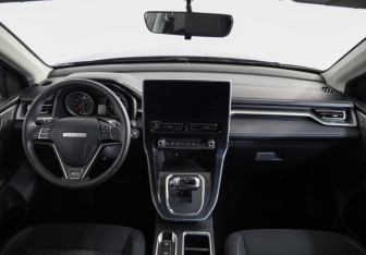 Подержанный автомобиль Haval M6 2023 года (9 фото)