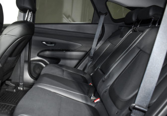 Подержанный автомобиль Hyundai Tucson 2025 года (13 фото)