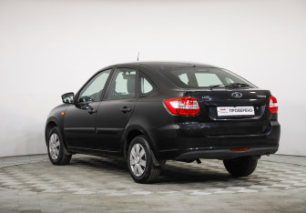 Подержанный автомобиль LADA (ВАЗ) Granta Liftback 2015 года (7 фото)