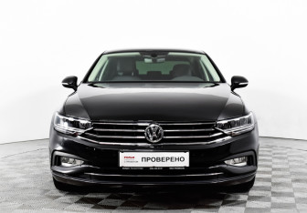 Подержанный автомобиль Volkswagen Passat Sedan 2020 года (2 фото)