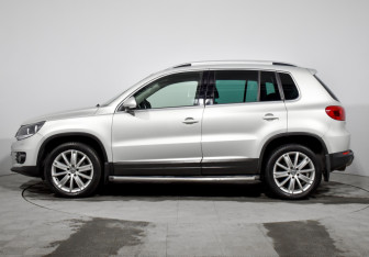 Подержанный автомобиль Volkswagen Tiguan 2013 года (8 фото)