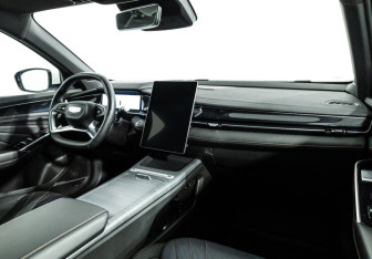 Подержанный автомобиль Geely Preface 2024 года (9 фото)