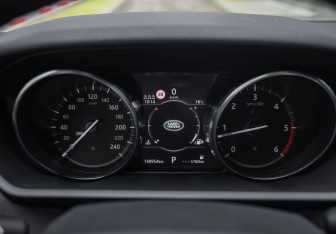 Подержанный автомобиль Land Rover Discovery 2019 года (16 фото)