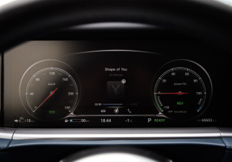 Подержанный автомобиль Voyah Free 2022 года (13 фото)