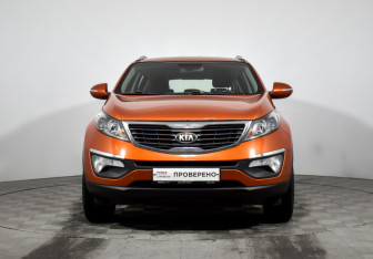 Подержанный автомобиль Kia Sportage 2013 года (2 фото)