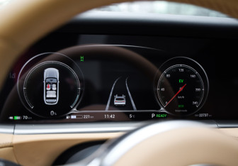 Подержанный автомобиль Voyah Free 2023 года (15 фото)