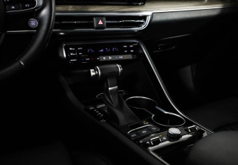 Подержанный автомобиль Kia K5 2020 года (17 фото)