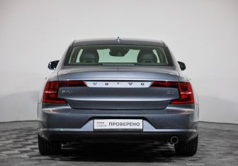 Подержанный автомобиль Volvo S90 2018 года (6 фото)