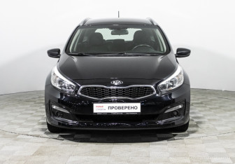 Подержанный автомобиль Kia Ceed Wagon 2016 года (2 фото)