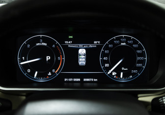Подержанный автомобиль Land Rover Range Rover Sport 2014 года (12 фото)