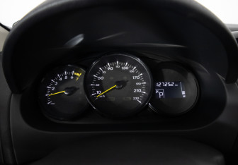 Подержанный автомобиль Renault Fluence 2012 года (11 фото)