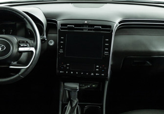 Подержанный автомобиль Hyundai Tucson 2023 года (14 фото)
