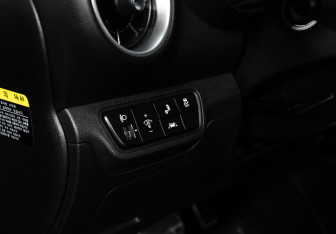 Подержанный автомобиль Kia K3 Hatchback 2019 года (22 фото)