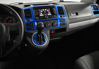 Подержанный автомобиль Volkswagen Caravelle 2011 года (15 фото)