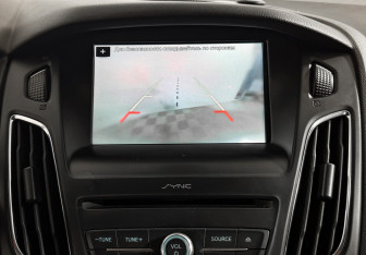 Подержанный автомобиль Ford Focus Sedan 2018 года (16 фото)