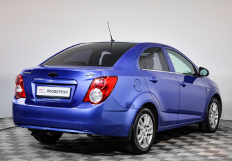 Подержанный автомобиль Chevrolet Aveo Sedan 2012 года (4 фото)