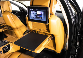 Подержанный автомобиль Jaguar XJ 2016 года (132 фото)