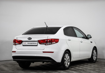 Подержанный автомобиль Kia Rio Sedan 2016 года (5 фото)