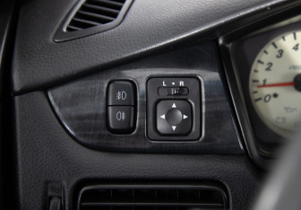 Подержанный автомобиль Mitsubishi Lancer Wagon 2005 года (14 фото)