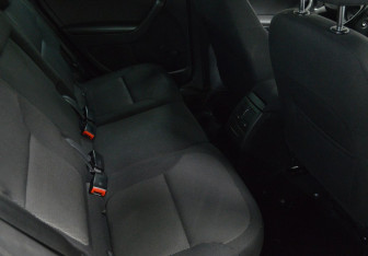 Подержанный автомобиль Skoda Yeti 2012 года (13 фото)