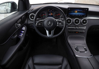 Подержанный автомобиль Mercedes-Benz GLC Coupe 2020 года (12 фото)
