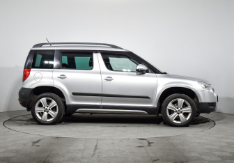 Подержанный автомобиль Skoda Yeti 2013 года (4 фото)