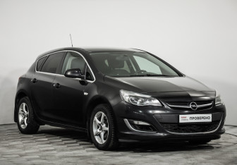 Подержанный автомобиль Opel Astra Hatchback 2012 года (3 фото)