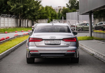 Подержанный автомобиль Audi A6 Sedan 2019 года (7 фото)