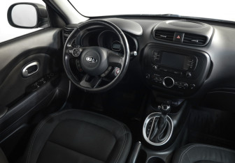 Подержанный автомобиль Kia Soul 2017 года (8 фото)