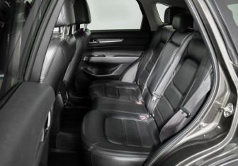 Подержанный автомобиль Mazda CX-5 2019 года (11 фото)