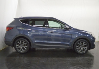 Подержанный автомобиль Hyundai Santa Fe 2016 года (4 фото)