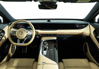 Подержанный автомобиль Voyah Free 2023 года (13 фото)