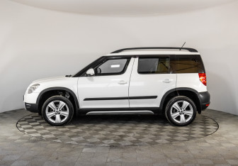 Подержанный автомобиль Skoda Yeti 2011 года (8 фото)