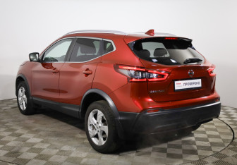 Подержанный автомобиль Nissan Qashqai 2020 года (7 фото)