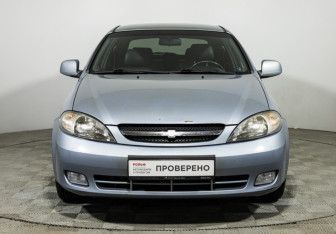 Подержанный автомобиль Chevrolet Lacetti Hatchback 2011 года (2 фото)