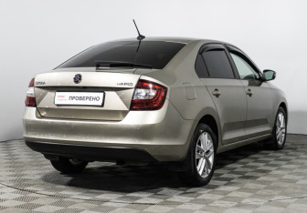 Подержанный автомобиль Skoda Rapid Liftback 2019 года (5 фото)