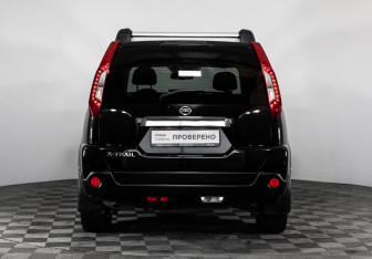 Подержанный автомобиль Nissan X-Trail 2012 года (6 фото)