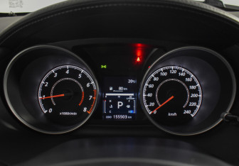 Подержанный автомобиль Mitsubishi Outlander 2011 года (19 фото)
