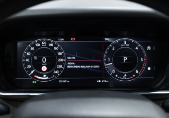 Подержанный автомобиль Land Rover Range Rover Sport 2018 года (18 фото)