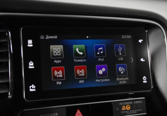 Подержанный автомобиль Mitsubishi Outlander 2019 года (14 фото)