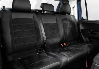 Подержанный автомобиль Volkswagen Amarok 2018 года (23 фото)