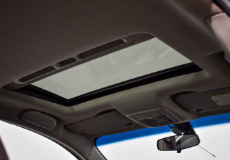 Подержанный автомобиль Chevrolet Aveo Sedan 2012 года (12 фото)