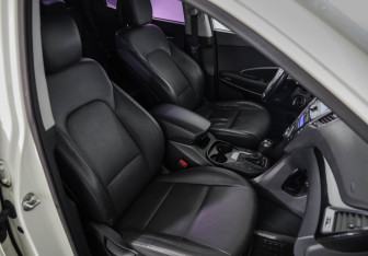 Подержанный автомобиль Hyundai Santa Fe 2014 года (24 фото)